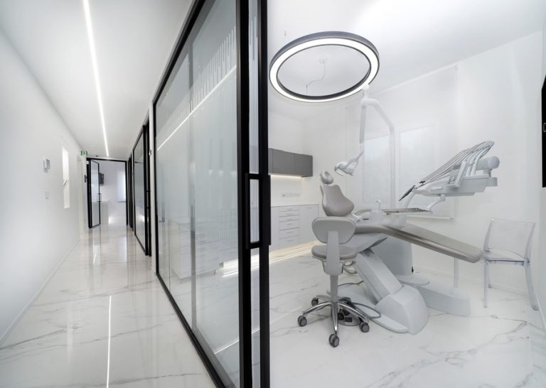 Dental Clinic Cabins